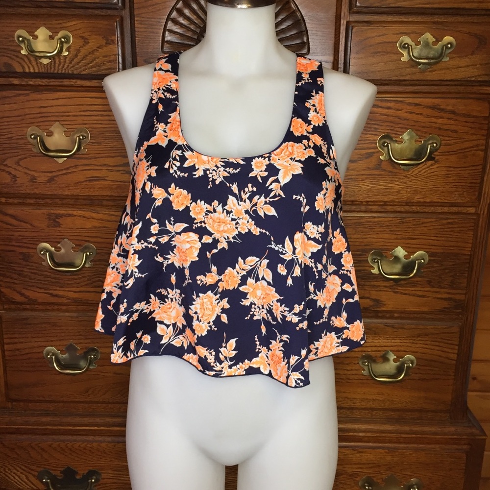 NWOT Charlotte Russe Crop Top